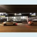AVANTI MOTORS Foto 2 (Miniatura)
