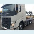 VOLVO FH-460 GLOBETROTTER 8X2 2P (DIESEL)(E5) - BRANCO - 2018 Foto 1 (Miniatura)