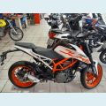 KTM DUKE 390 - BRANCO - 2020 Foto 1 (Miniatura)