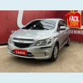 CHEVROLET ONIX LS 1.0 FLEX MANUAL 4P - PRATA - 2013 Foto 1 (Miniatura)