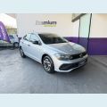 VOLKSWAGEN VOLKSWAGEN POLO FLEX MANUAL 4P - PRATA - 2024 Foto 1 (Miniatura)
