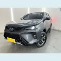 TOYOTA HILUX SW4 - CINZA - 2024 Foto 1 (Miniatura)