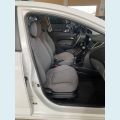 HYUNDAI HB 20S 1.6 COMFORT PLUS 16V FLEX 4P MANUAL - BRANCO - 2019 Foto 10 (Miniatura)