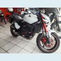 HONDA CB 600F HORNET - BRANCO - 2011 Foto 10 (Miniatura)