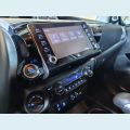 TOYOTA HILUX - PRATA - 2023 Foto 10 (Miniatura)