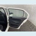 VOLKSWAGEN GOL 1.0 12V FLEX MANUAL 4P - BRANCO - 2022 Foto 10 (Miniatura)
