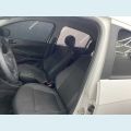 VOLKSWAGEN GOL 1.6 FLEX MANUAL 4P - BRANCO - 2022 Foto 10 (Miniatura)