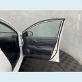 NISSAN VERSA V-DRIVE 1.0 12V FLEX MANUAL 4P - BRANCO - 2021 Foto 10 (Miniatura)