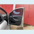 FORD KA SE 1.0 FLEX MANUAL 4P - PRATA - 2017 Foto 10 (Miniatura)