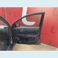NISSAN VERSA SV 1.6 16V FLEX AUT. 4P - CINZA - 2017 Foto 10 (Miniatura)