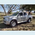 TOYOTA HILUX CD SRV 4X4 2.7 FLEX 16V AUT. - CINZA - 2015 Foto 2 (Miniatura)