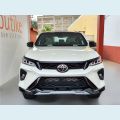 TOYOTA HILUX SW4 2.8 D-4D TURBO DIESEL DIAMOND 7L AUT. - BRANCO - 2022 Foto 2 (Miniatura)