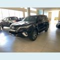 TOYOTA HILUX SW4 2.8 SRX 4X4 7 LUGARES 16V TURBO INTERCOOLER DIESEL 4P AUT. - PRETO - 2019 Foto 2 (Miniatura)