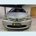 TOYOTA ETIOS 1.3 XS 16V FLEX 4P MANUAL - N/D - 2013 Foto 2 (Miniatura)