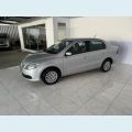 VOLKSWAGEN VOYAGE 1.0 MI 8V FLEX 4P MANUAL - PRATA - 2010 Foto 2 (Miniatura)