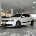 VOLKSWAGEN JETTA 2.0 - BRANCO - 2012 Foto 2 (Miniatura)