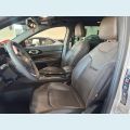 JEEP COMMANDER OVR T270 - DOURADO - 2022 Foto 2 (Miniatura)