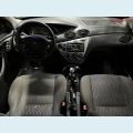 FORD FOCUS 1.6 MANUAL 4P - PRATA - 2005 Foto 2 (Miniatura)