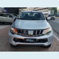 MITSUBISHI L200 TRITON DIESEL AUT. 4P - PRATA - 2019 Foto 2 (Miniatura)