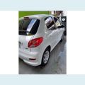 PEUGEOT 207 1.4 XR 8V FLEX 4P MANUAL - BRANCO - 2013 Foto 3 (Miniatura)