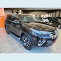 TOYOTA HILUX SW4 2.8 SRX DIAMOND 4X4 7 LUGARES 16V TURBO INTERCOOLER DIESEL 4P AUT. - MARROM - 2019 Foto 3 (Miniatura)
