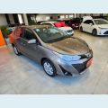TOYOTA YARIS 1.5 16V FLEX SEDAN XL PLUS TECH MULTIDRIVE - CINZA - 2019 Foto 3 (Miniatura)