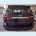 TOYOTA HILUX SW4 2.8 D-4D TURBO DIESEL SRX 7L 4X4 AUT. - PRETO - 2024 Foto 3 (Miniatura)