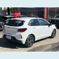 CHEVROLET ONIX HATCH 1.0 LT2 MEC. - BRANCO - 2024 Foto 3 (Miniatura)