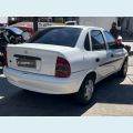 CHEVROLET CORSA SED.WIND 1.0/MILLENIUM/CLASSIC VHC - BRANCO - 2001 Foto 3 (Miniatura)