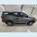 TOYOTA HILUX SW4 2.8 SRX 4X4 16V TURBO INTERCOOLER DIESEL 4P AUT. - CINZA - 2019 Foto 4 (Miniatura)