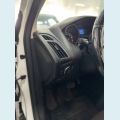 FORD FOCUS 2.0 SE 16V FLEX 4P POWERSHIFT - BRANCO - 2018 Foto 4 (Miniatura)