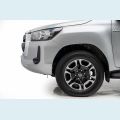 TOYOTA HILUX 2.8 D-4D TURBO DIESEL CD SRV 4X4 AUT. - PRATA - 2024 Foto 4 (Miniatura)
