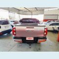 TOYOTA HILUX - PRATA - 2023 Foto 4 (Miniatura)