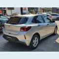 CHEVROLET ONIX HATCH 1.0 12V FLEX 5P MEC. - PRATA - 2023 Foto 4 (Miniatura)