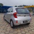 KIA PICANTO 1.0 EX 12V FLEX 4P AUT. - PRATA - 2013 Foto 4 (Miniatura)