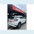 NISSAN KICKS FLEX AUT. 5P - BRANCO - 2024 Foto 4 (Miniatura)
