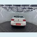 VOLKSWAGEN VOYAGE 1.0 MPI FLEX MANUAL 4P - BRANCO - 2023 Foto 4 (Miniatura)