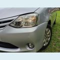 TOYOTA ETIOS FLEX MANUAL 4P - PRATA - 2013 Foto 4 (Miniatura)