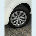 VOLKSWAGEN VOLKSWAGEN FOX GII 1.0 FLEX MANUAL 4P - BRANCO - 2013 Foto 4 (Miniatura)