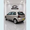 VOLKSWAGEN POLO SPORTLINE 1.6 FLEX AUT. 4P - PRATA - 2014 Foto 4 (Miniatura)