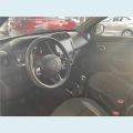 RENAULT KWID 1.0 12V SCE FLEX INTENSE MANUAL - BRANCO - 2023 Foto 5 (Miniatura)