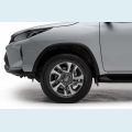 TOYOTA HILUX SW4 2.8 D-4D TURBO DIESEL DIAMOND 7L 4X4 AUT. - PRATA - 2024 Foto 5 (Miniatura)