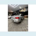 VOLKSWAGEN VOYAGE FLEX MANUAL 4P - PRATA - 2013 Foto 5 (Miniatura)