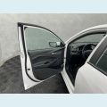 CHEVROLET ONIX LT 1.0 - BRANCO - 2023 Foto 5 (Miniatura)