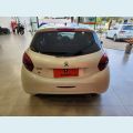 PEUGEOT 208 1.6 GRIFFE 16V FLEX 4P AUT. - BRANCO - 2017 Foto 6 (Miniatura)