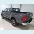 TOYOTA HILUX 2.8 D-4D TURBO DIESEL CD SRV 4X4 AUT. - CINZA - 2024 Foto 6 (Miniatura)