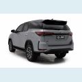 TOYOTA HILUX SW4 2.8 D-4D TURBO DIESEL DIAMOND 7L 4X4 AUT. - PRATA - 2024 Foto 6 (Miniatura)