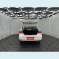 VOLKSWAGEN VOYAGE 1.0 MPI FLEX MANUAL 4P - BRANCO - 2023 Foto 6 (Miniatura)