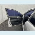 CHEVROLET ONIX LT 1.0 FLEX MANUAL 4P - PRATA - 2023 Foto 6 (Miniatura)