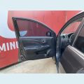 NISSAN VERSA SV 1.6 16V FLEX AUT. 4P - CINZA - 2017 Foto 6 (Miniatura)